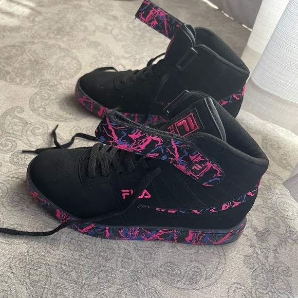 Fila kids basketball sneakers - Picture 2 of 6